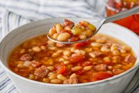 Soup bean tuscan