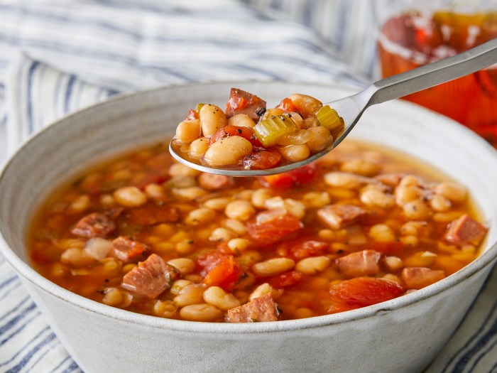 Soup bean tuscan